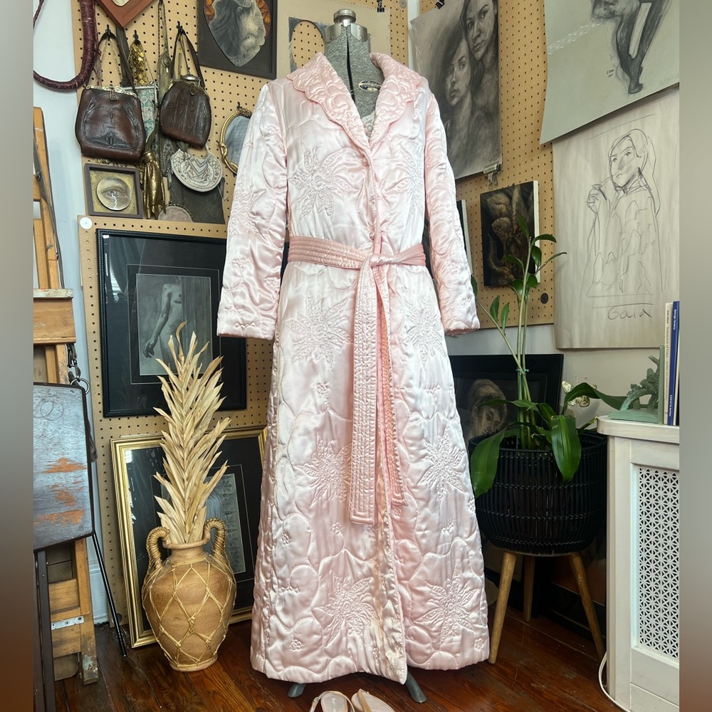 Nordstrom Vintage Pink Satin Quilted Robe S Regular Polyester Material
